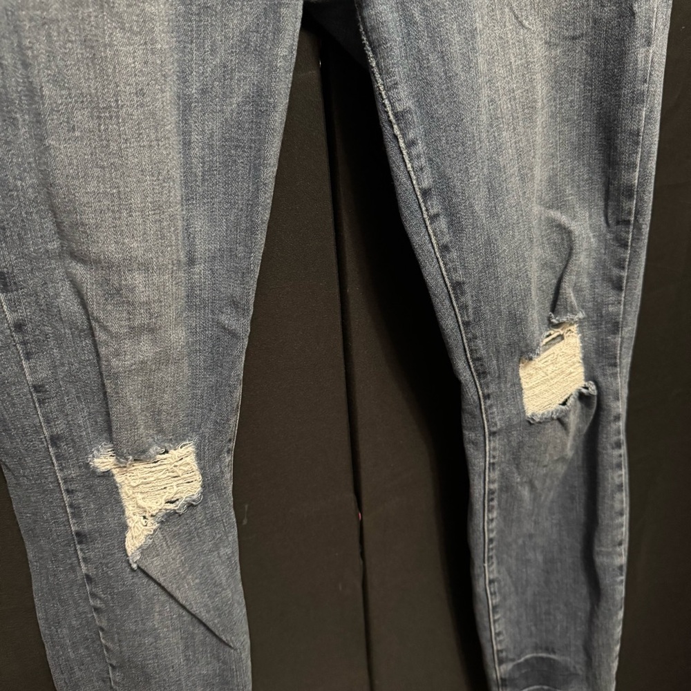Good American Good Legs Medium Wash Distressed Knee Denim - Picture 2 of 4